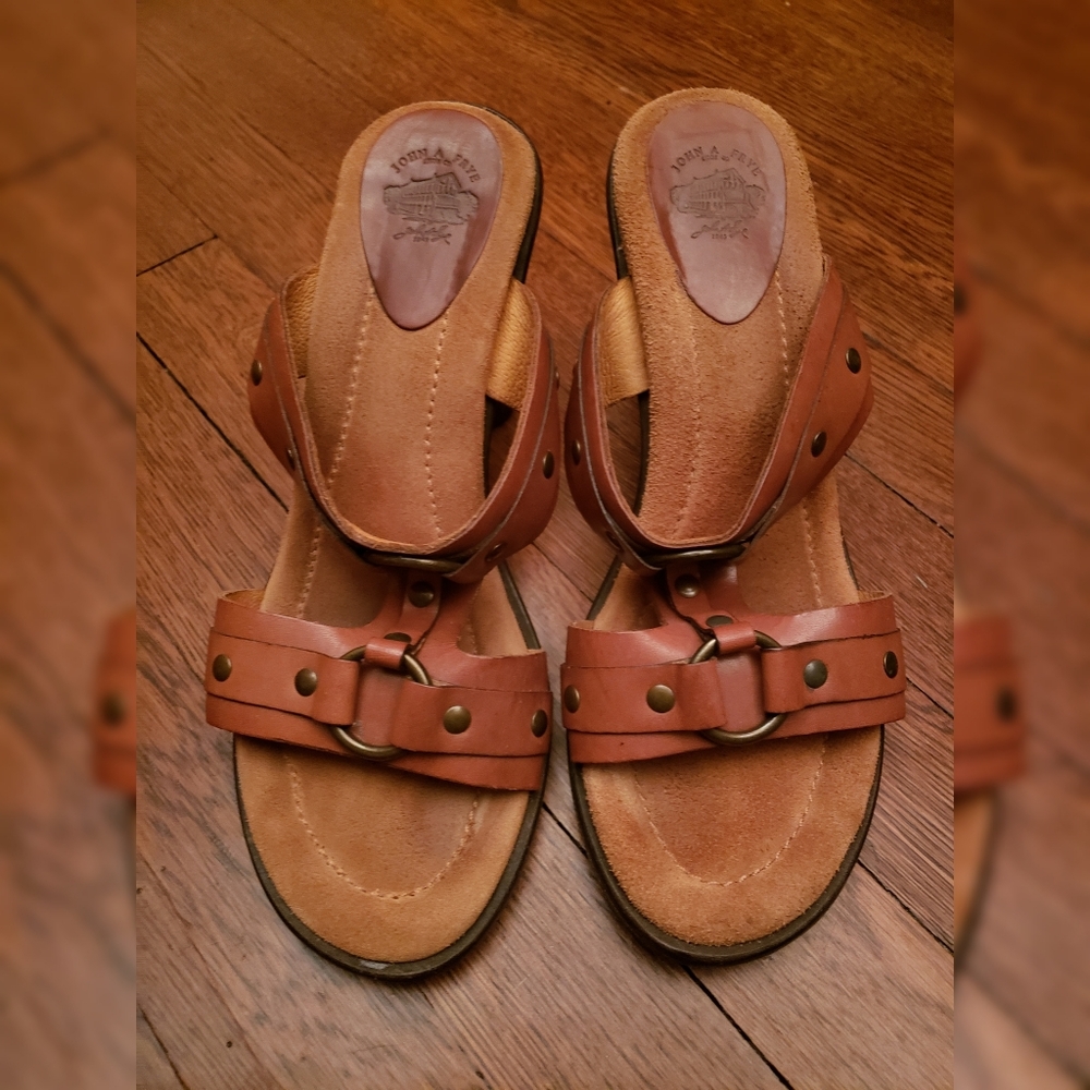 Frye Cognac Leather Ring-Detail Slide Sandals